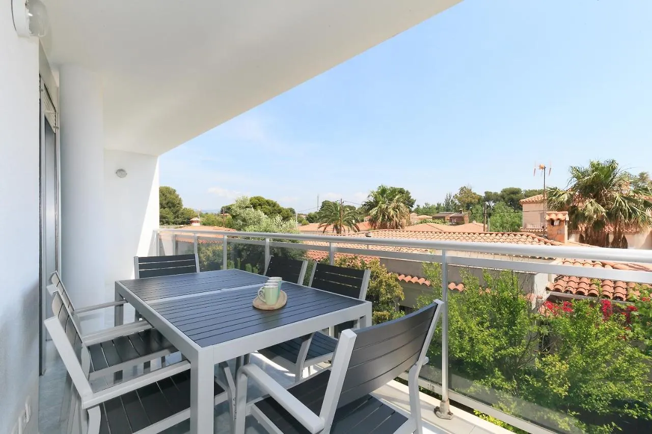 Uhc Riviera Family Apartments Miami Playa